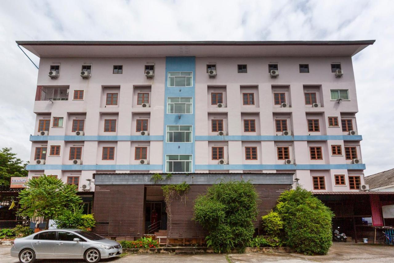 โอโย 75356 ทิพย์สิริ ลอดจ์ Hotel เชียงใหม่ ภายนอก รูปภาพ