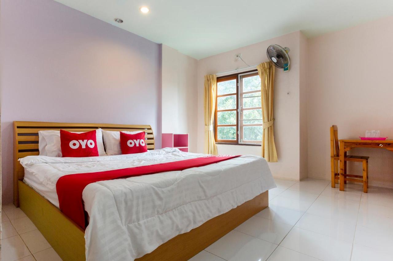 โอโย 75356 ทิพย์สิริ ลอดจ์ Hotel เชียงใหม่ ภายนอก รูปภาพ