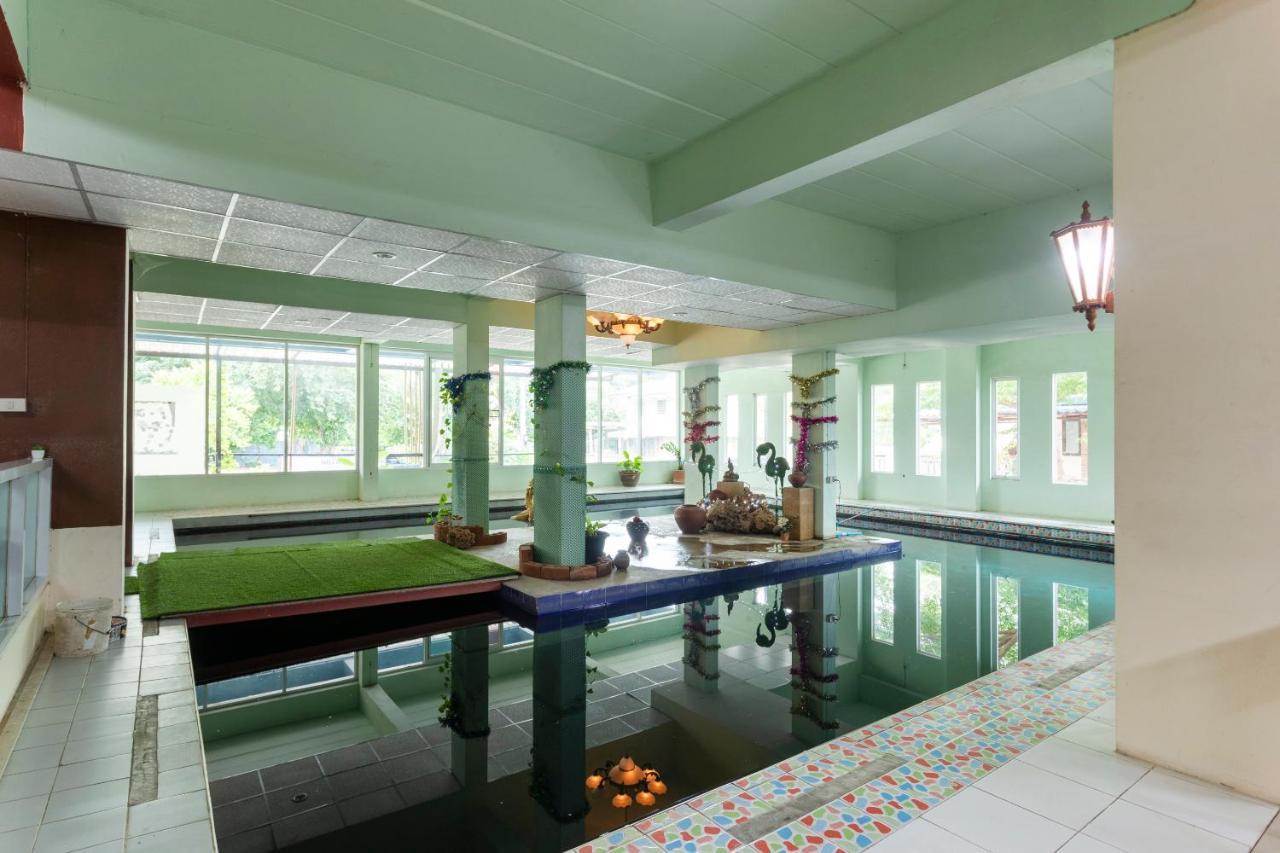 โอโย 75356 ทิพย์สิริ ลอดจ์ Hotel เชียงใหม่ ภายนอก รูปภาพ