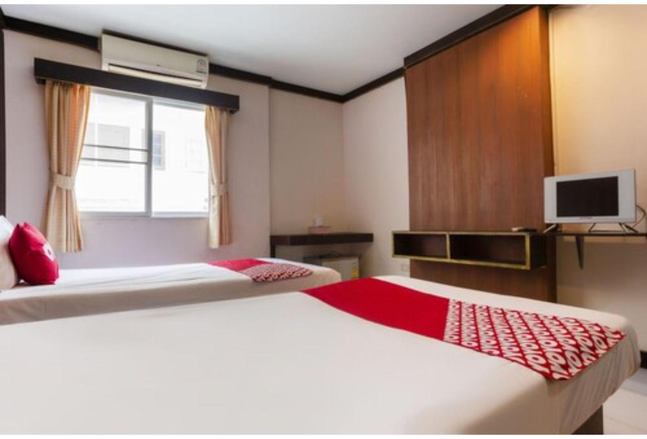 โอโย 75356 ทิพย์สิริ ลอดจ์ Hotel เชียงใหม่ ภายนอก รูปภาพ