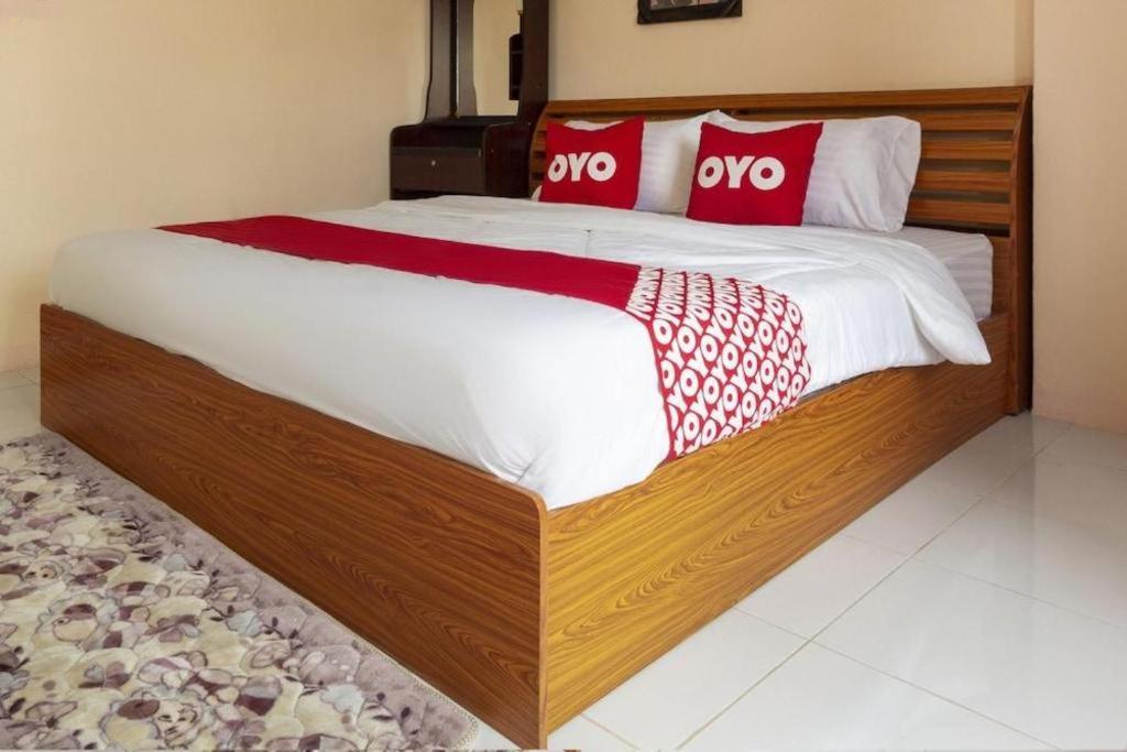 โอโย 75356 ทิพย์สิริ ลอดจ์ Hotel เชียงใหม่ ภายนอก รูปภาพ